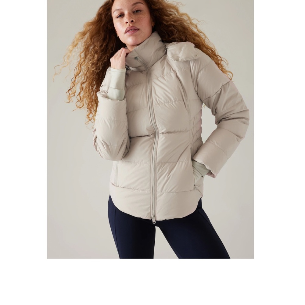Athleta Women's Downtown jacket in Abalone Grey size S - amazing condition